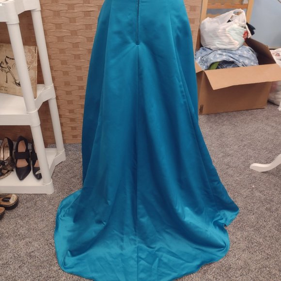 Masquerade, blue embroidered simple prom dress, size 7/8 - Picture 6 of 6